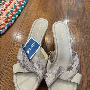 Luxurious Comfort Snake Print Wedges